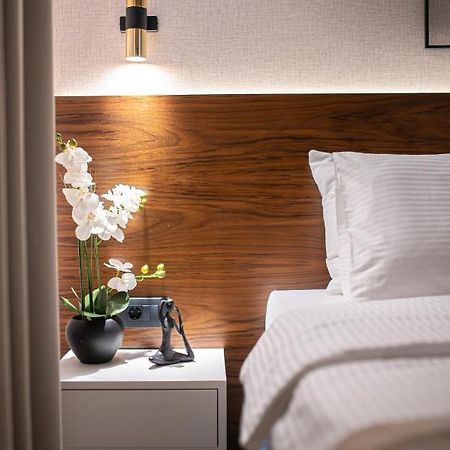 Enyana Luxury Suites Kotor Ngoại thất bức ảnh