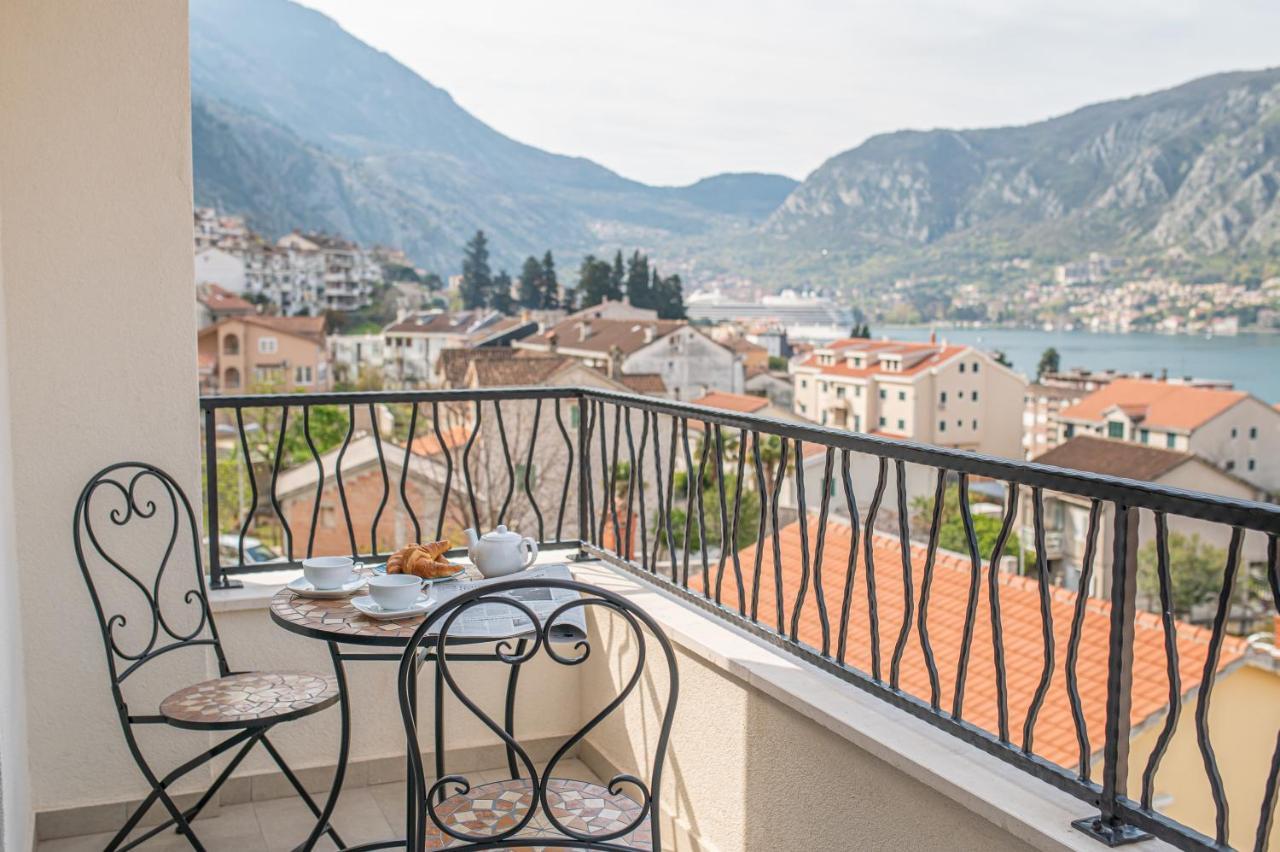Enyana Luxury Suites Kotor Ngoại thất bức ảnh