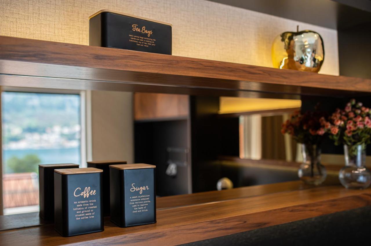 Enyana Luxury Suites Kotor Ngoại thất bức ảnh