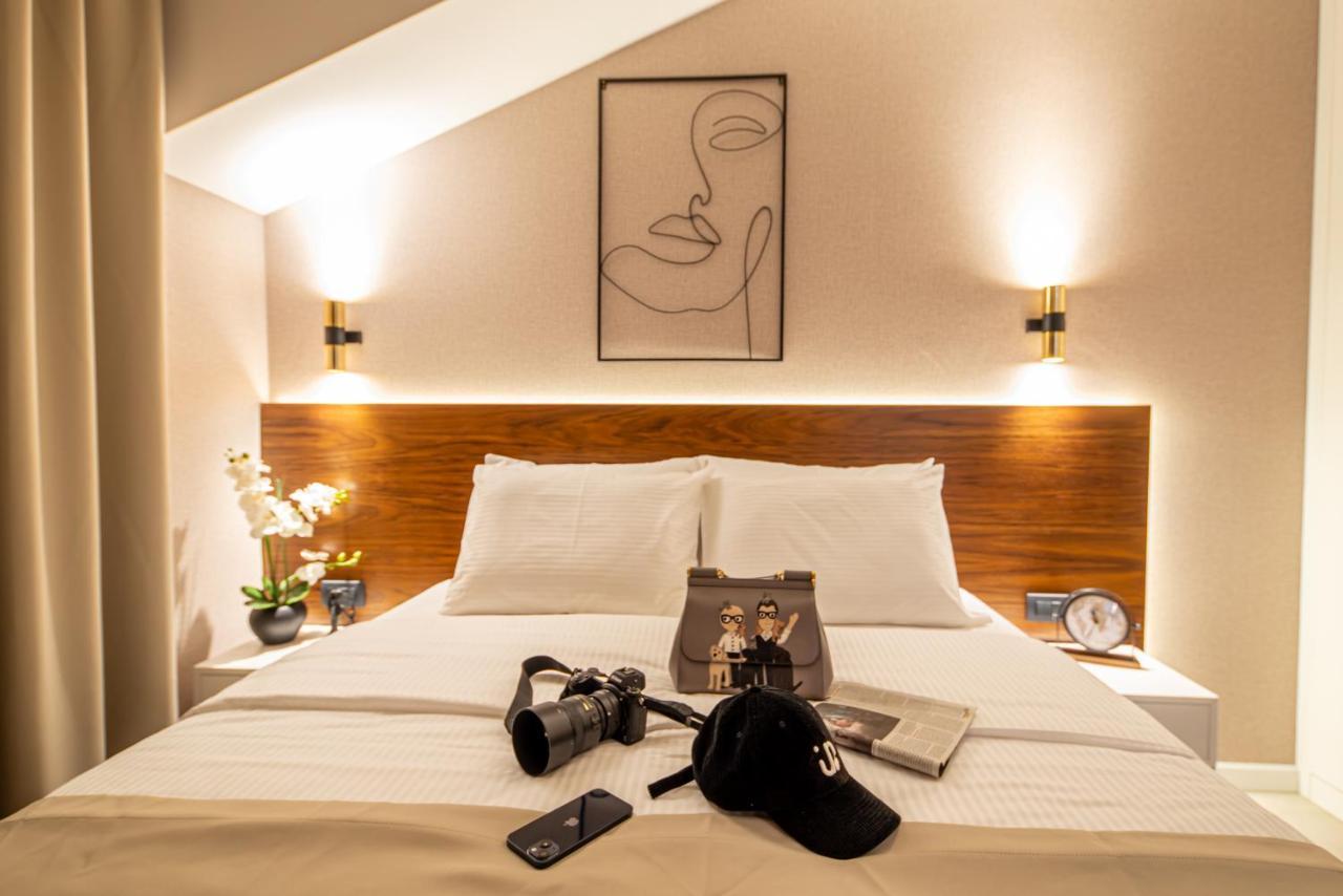 Enyana Luxury Suites Kotor Ngoại thất bức ảnh