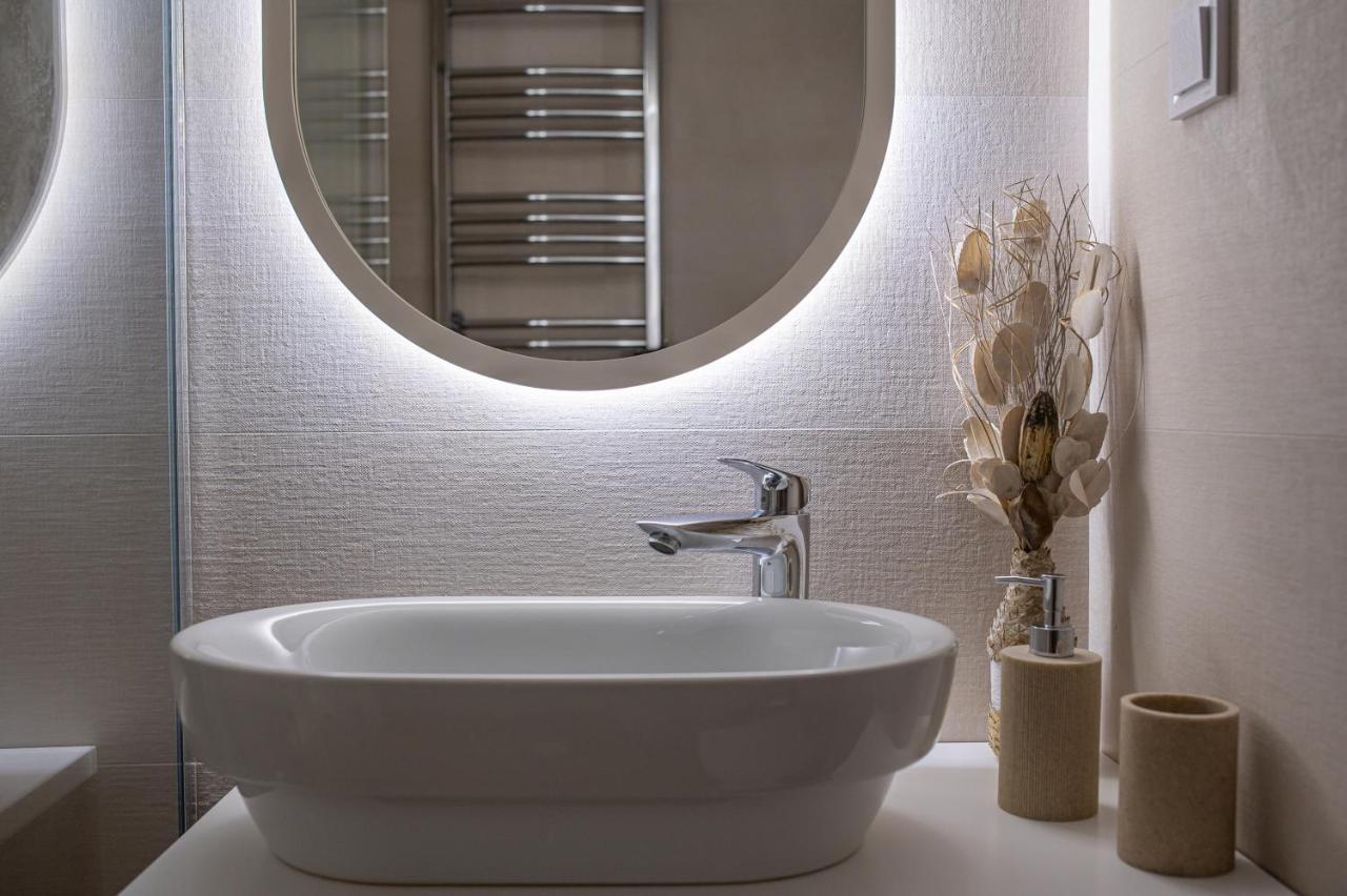 Enyana Luxury Suites Kotor Ngoại thất bức ảnh