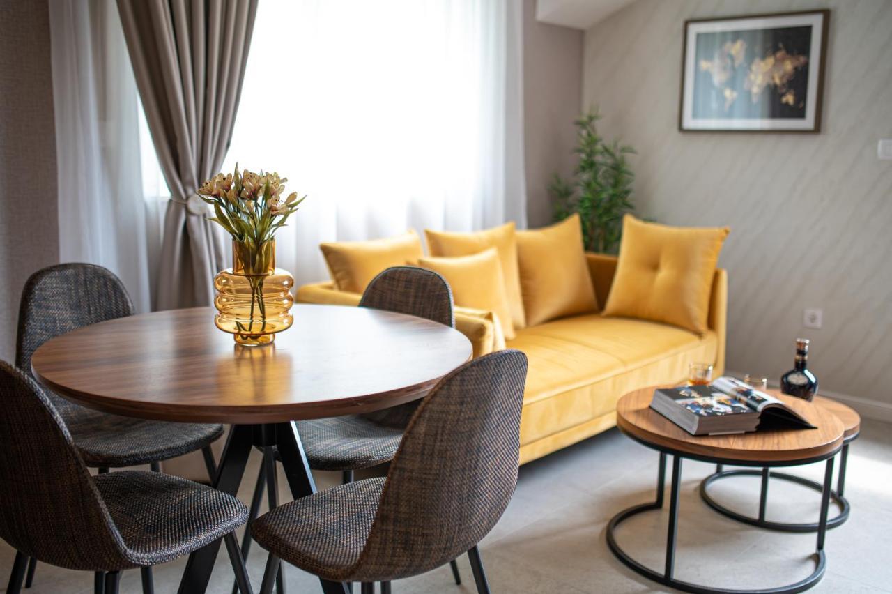 Enyana Luxury Suites Kotor Ngoại thất bức ảnh
