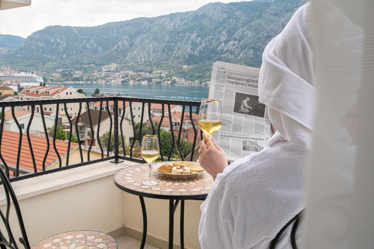 Enyana Luxury Suites Kotor Ngoại thất bức ảnh